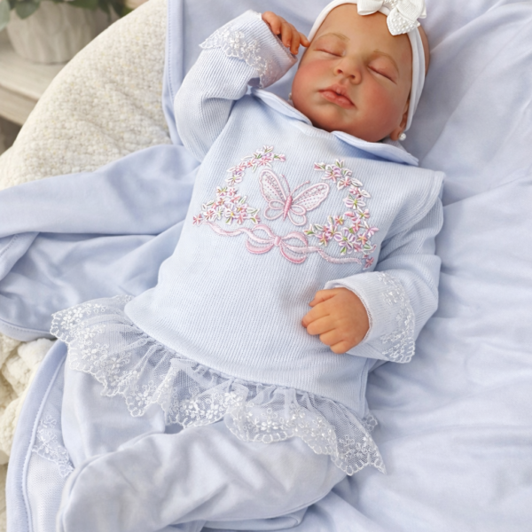 Saída Maternidade estilo macacão branca