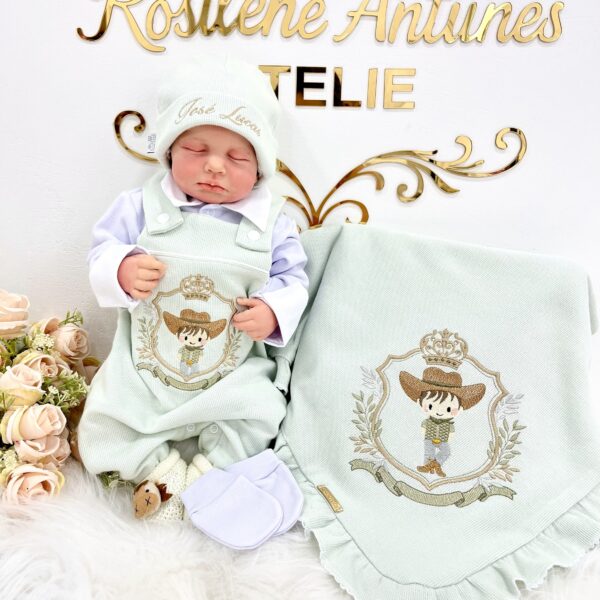 Saída Maternidade jardineira verde erva doce malha tricô