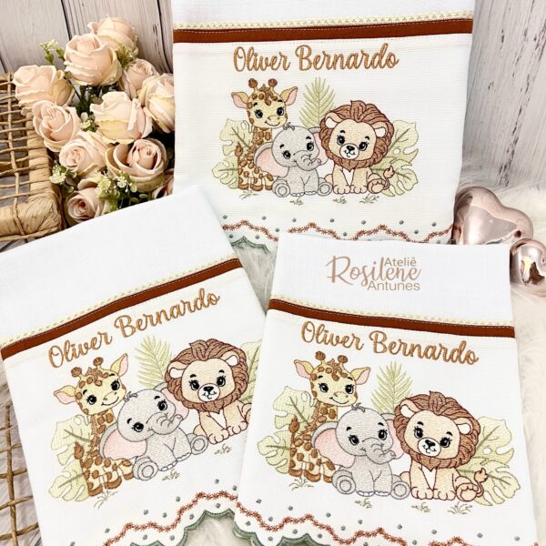 Kit fraldas passeio, ombro e boca na faixa tecido com barra bordada