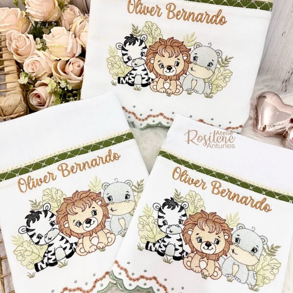 Kit fraldas passeio, ombro e boca na faixa tecido com barra bordada