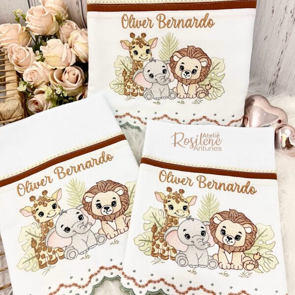 Kit fraldas passeio, ombro e boca na faixa tecido com barra bordada