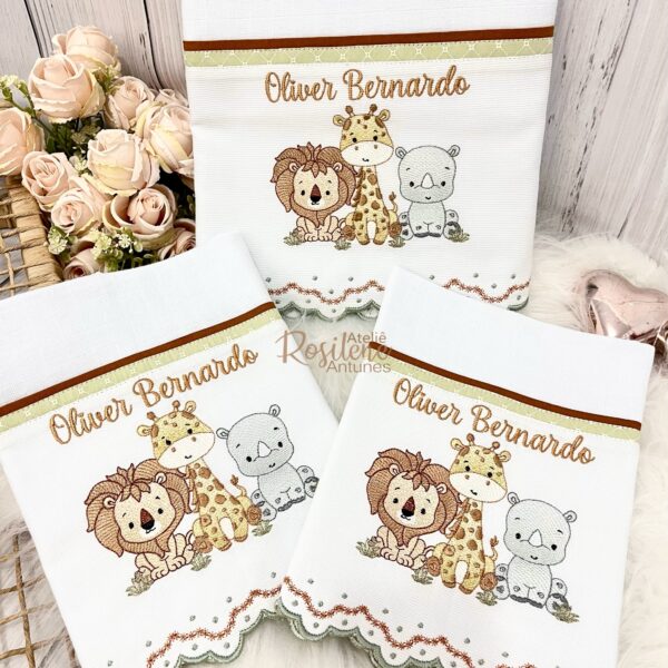 Kit fraldas passeio, ombro e boca na faixa tecido com barra bordada